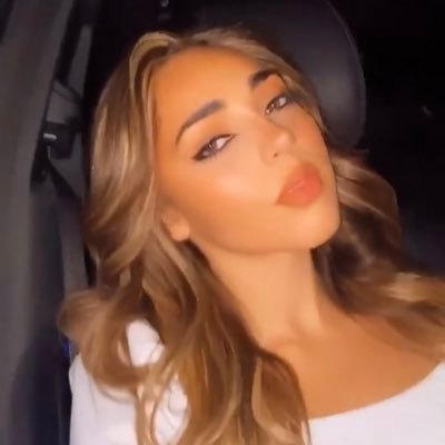 Paola Perez Creator, Social Media Links | Hypehub